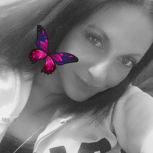 Meet your Posher, Carrie